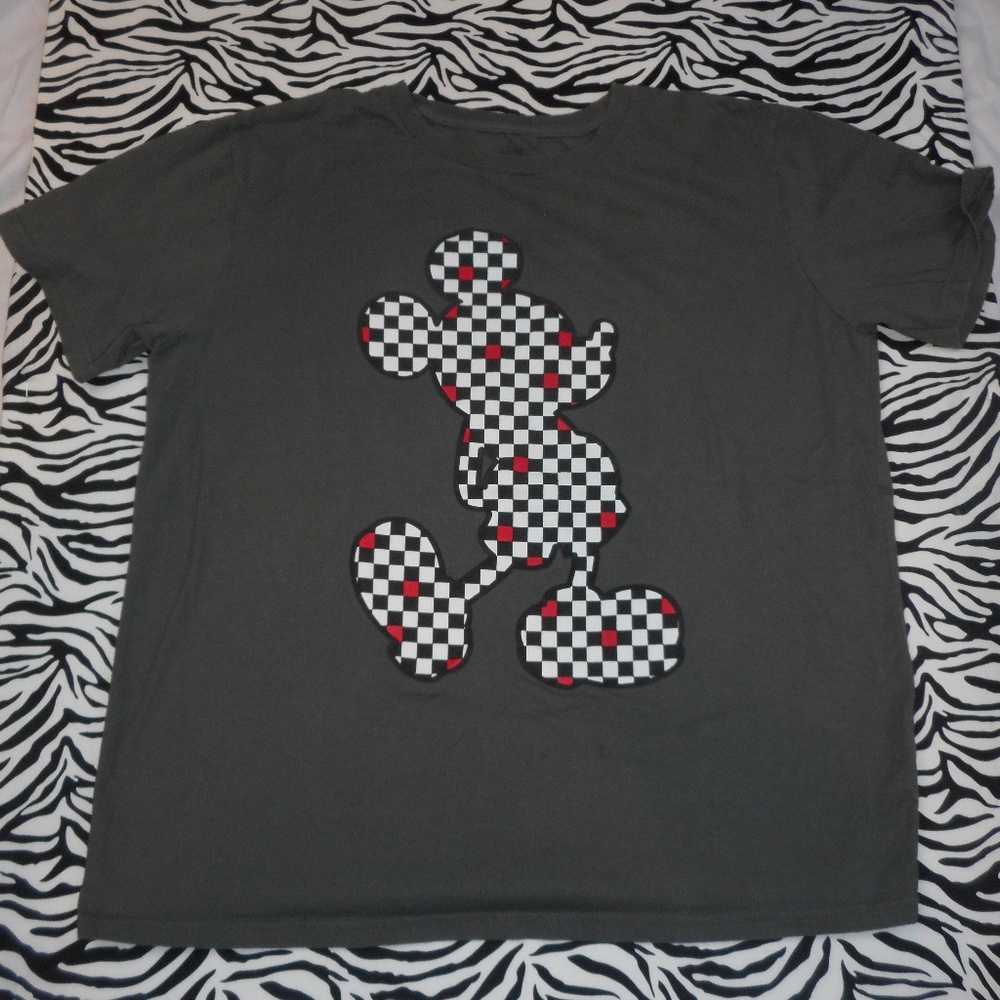 Disney Mickey Mouse Checkerboard Textured Tee L